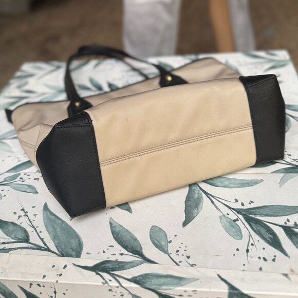 Michael Kors Eva Tote Nude and Black - Picture 8 of 8